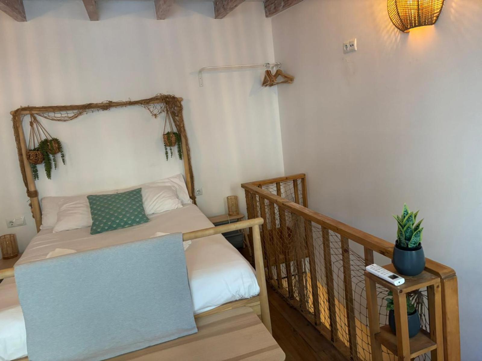 Private Terrace-Romantic-Sea, Castle Views-Central อาลิกันเต ภายนอก รูปภาพ